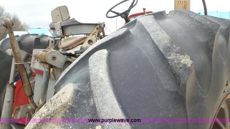 image for item K6823 Massey-Ferguson 1130 tractor