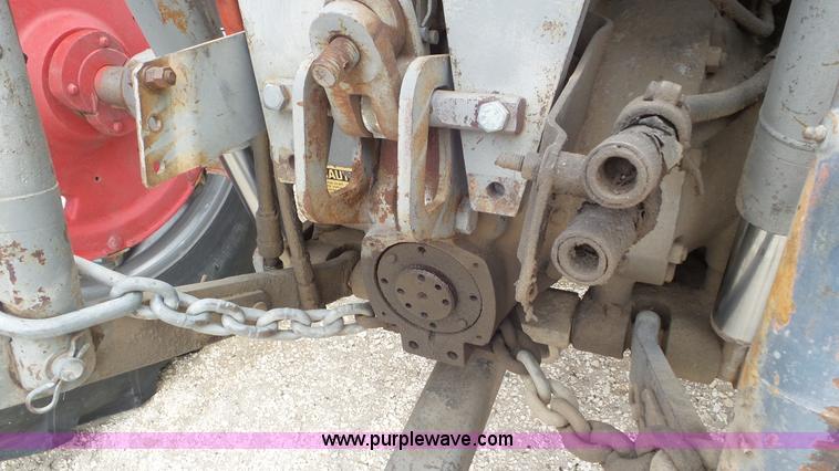 image for item K6823 Massey-Ferguson 1130 tractor