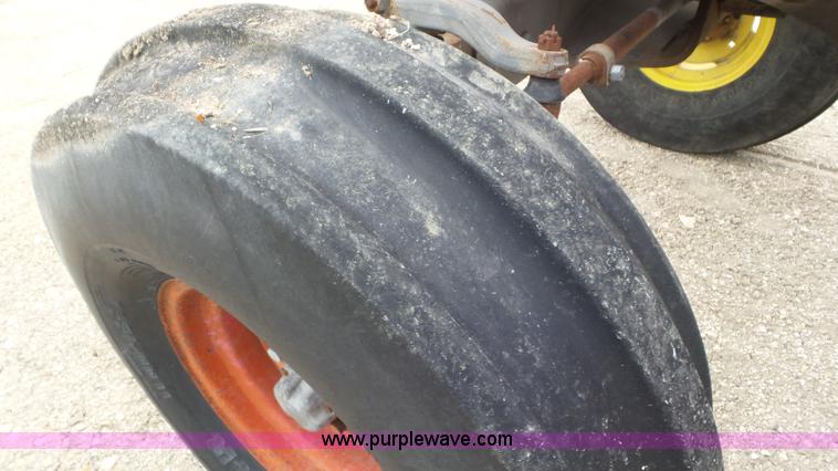 image for item K6823 Massey-Ferguson 1130 tractor