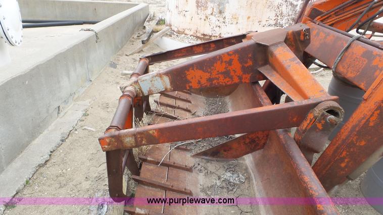 image for item K6823 Massey-Ferguson 1130 tractor