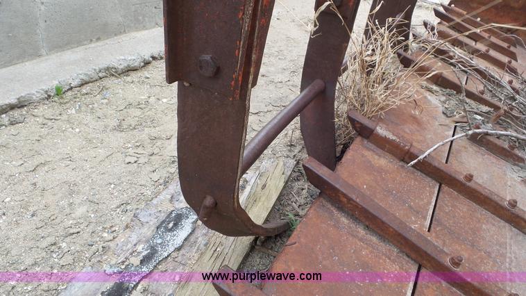 image for item K6823 Massey-Ferguson 1130 tractor