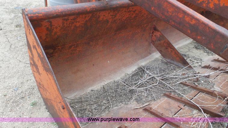 image for item K6823 Massey-Ferguson 1130 tractor