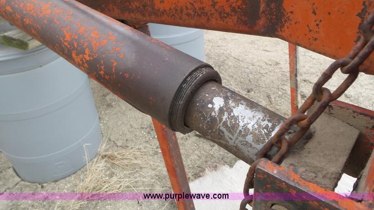 image for item K6823 Massey-Ferguson 1130 tractor