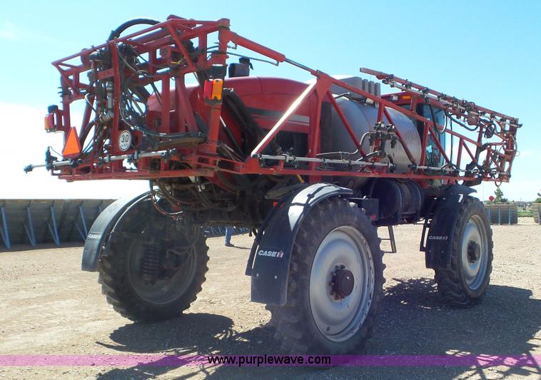 image for item K6824 2009 Case IH Patriot 4420 self-propelled sprayer