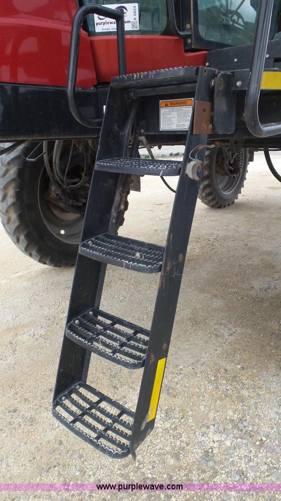 image for item K6824 2009 Case IH Patriot 4420 self-propelled sprayer