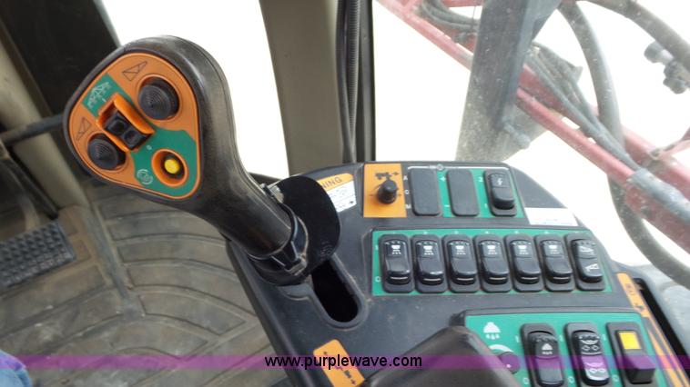 image for item K6824 2009 Case IH Patriot 4420 self-propelled sprayer