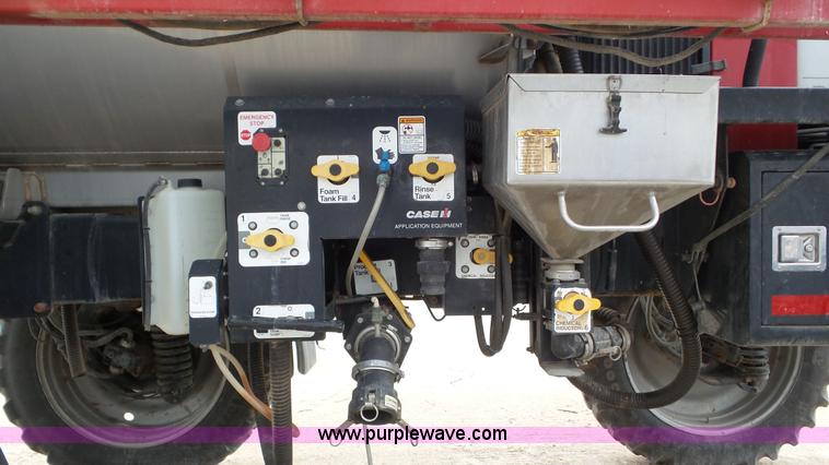 image for item K6824 2009 Case IH Patriot 4420 self-propelled sprayer