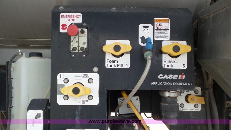 image for item K6824 2009 Case IH Patriot 4420 self-propelled sprayer