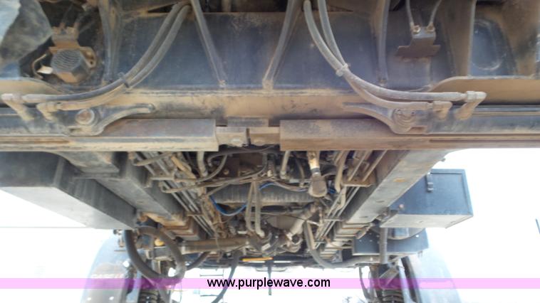 image for item K6824 2009 Case IH Patriot 4420 self-propelled sprayer