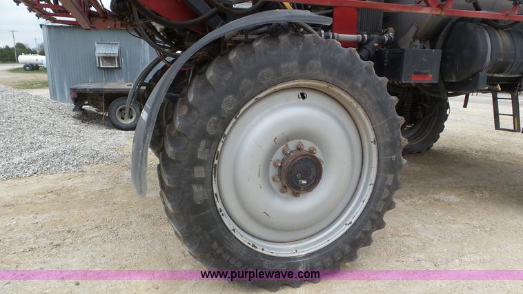 image for item K6824 2009 Case IH Patriot 4420 self-propelled sprayer