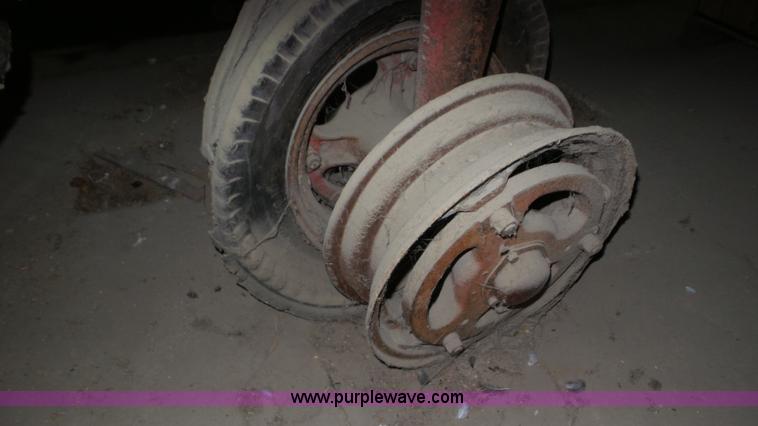 image for item K6825 1953 Farmall Super M tractor