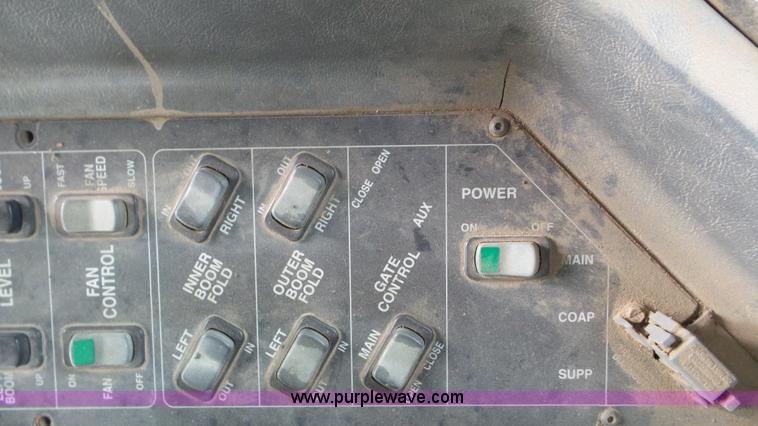 image for item K6826 Case IH Titan FLX4375 self-propelled applicator