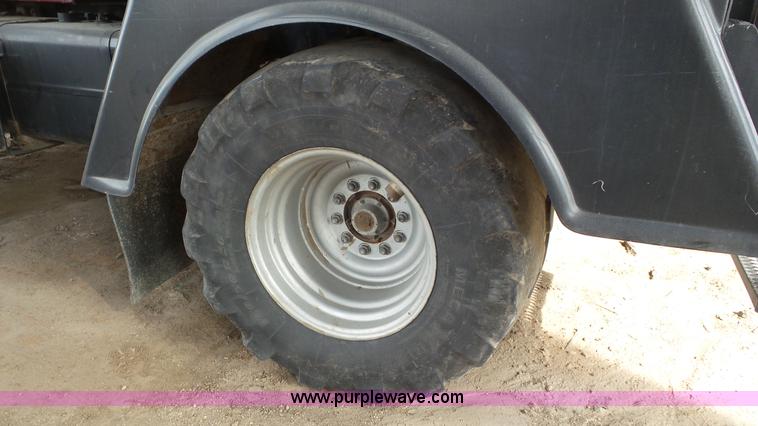 image for item K6826 Case IH Titan FLX4375 self-propelled applicator