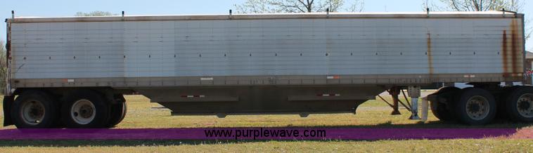 image for item K8987 1981 Barrett double hopper grain trailer