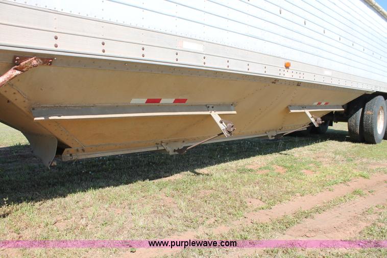 image for item K8987 1981 Barrett double hopper grain trailer