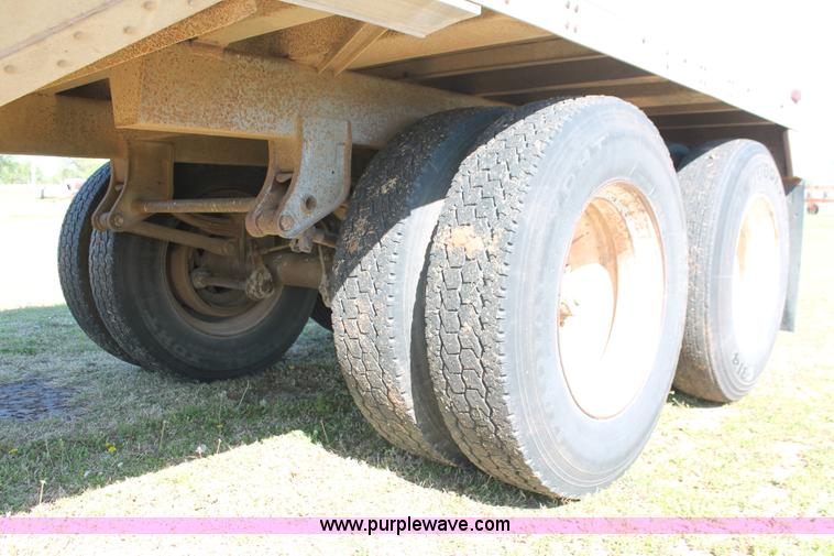 image for item K8987 1981 Barrett double hopper grain trailer