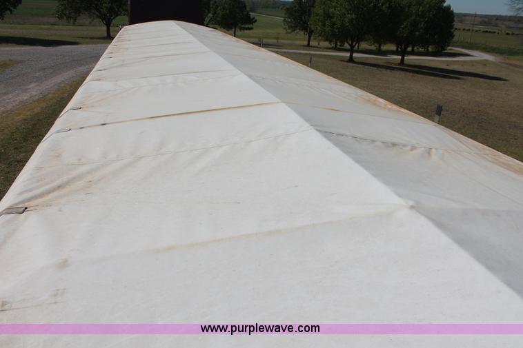 image for item K8987 1981 Barrett double hopper grain trailer