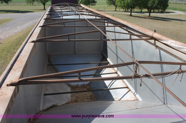 image for item K8987 1981 Barrett double hopper grain trailer