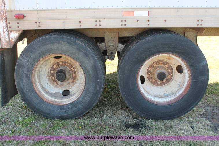 image for item K8987 1981 Barrett double hopper grain trailer