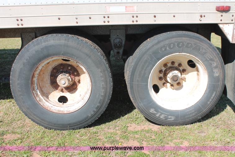 image for item K8987 1981 Barrett double hopper grain trailer