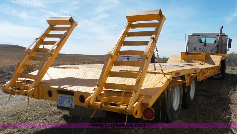 image for item L1333 1982 Luttig equipment trailer