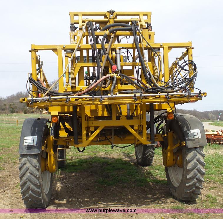 image for item L1337 1999 Ag-Chem RoGator 854 self-propelled sprayer