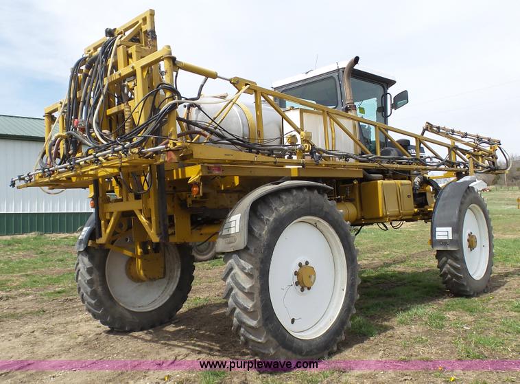 image for item L1337 1999 Ag-Chem RoGator 854 self-propelled sprayer