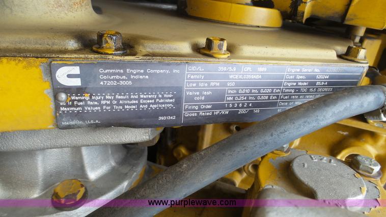 image for item L1337 1999 Ag-Chem RoGator 854 self-propelled sprayer