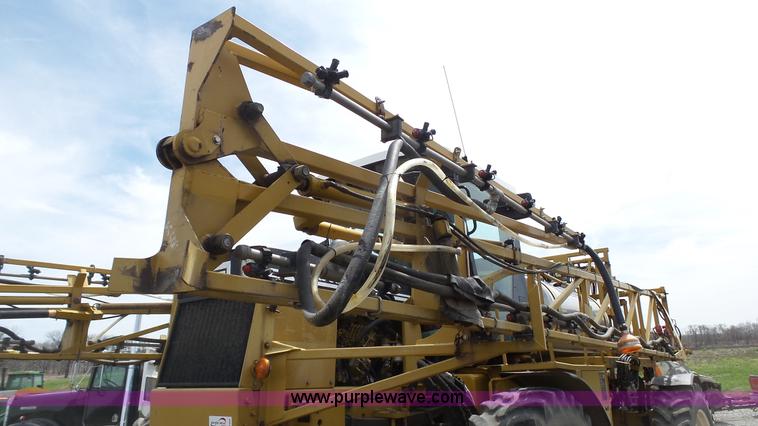 image for item L1337 1999 Ag-Chem RoGator 854 self-propelled sprayer