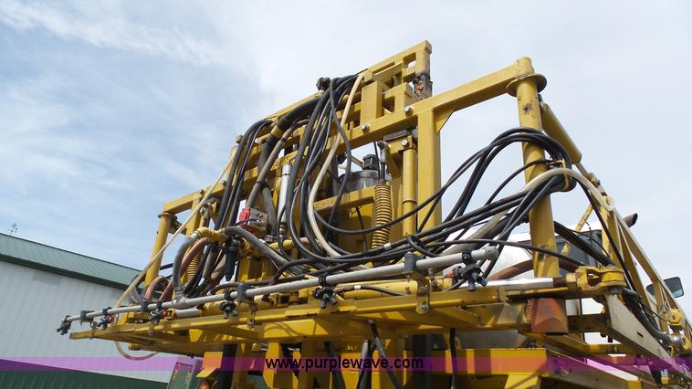 image for item L1337 1999 Ag-Chem RoGator 854 self-propelled sprayer