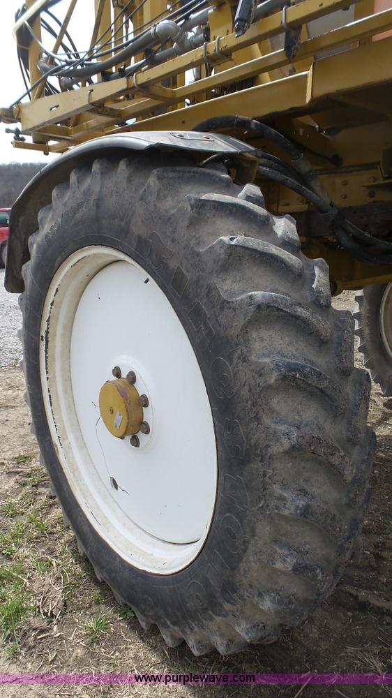 image for item L1337 1999 Ag-Chem RoGator 854 self-propelled sprayer