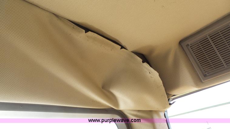 image for item L1337 1999 Ag-Chem RoGator 854 self-propelled sprayer