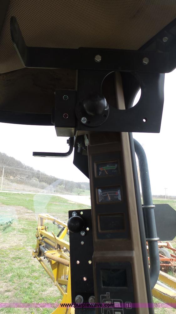 image for item L1337 1999 Ag-Chem RoGator 854 self-propelled sprayer