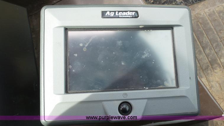 image for item L1337 1999 Ag-Chem RoGator 854 self-propelled sprayer