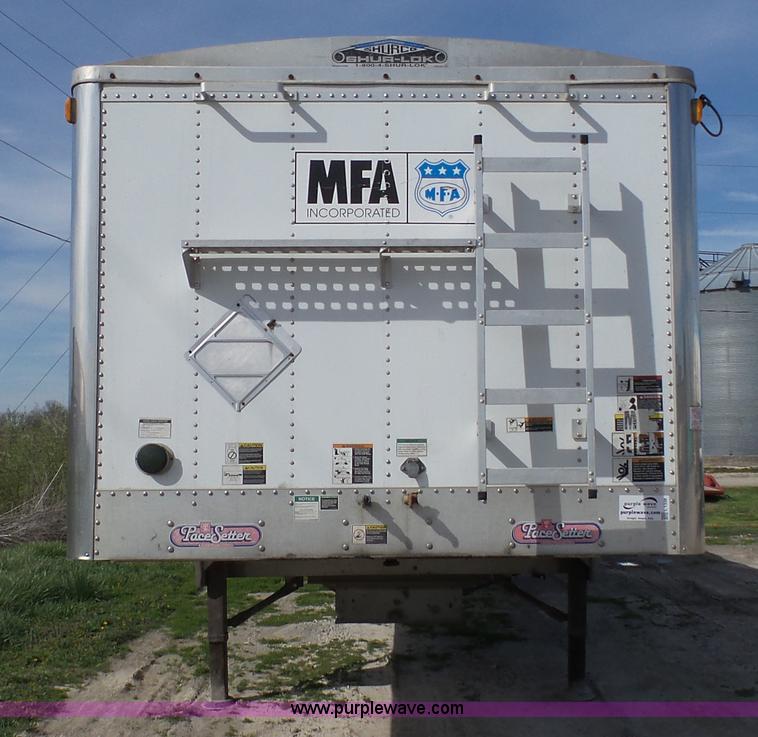 image for item L1338 2004 Wilson double hopper grain trailer