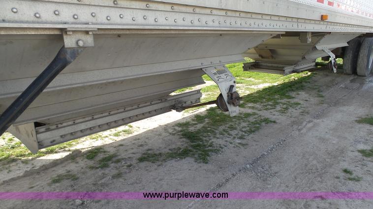 image for item L1338 2004 Wilson double hopper grain trailer