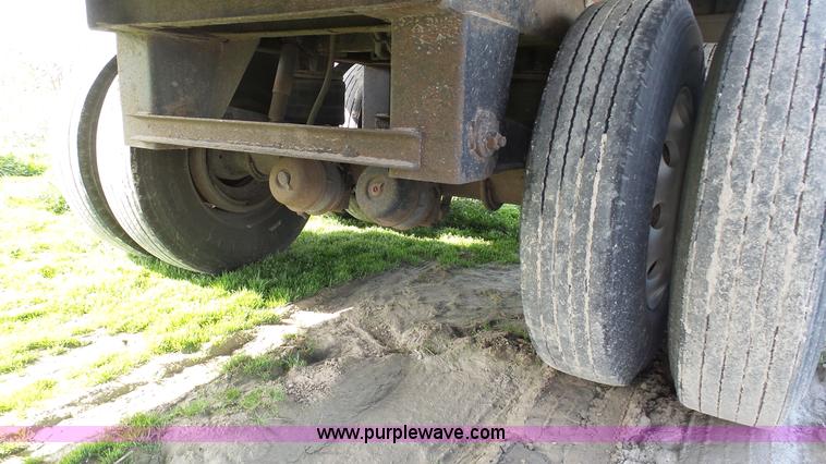 image for item L1338 2004 Wilson double hopper grain trailer