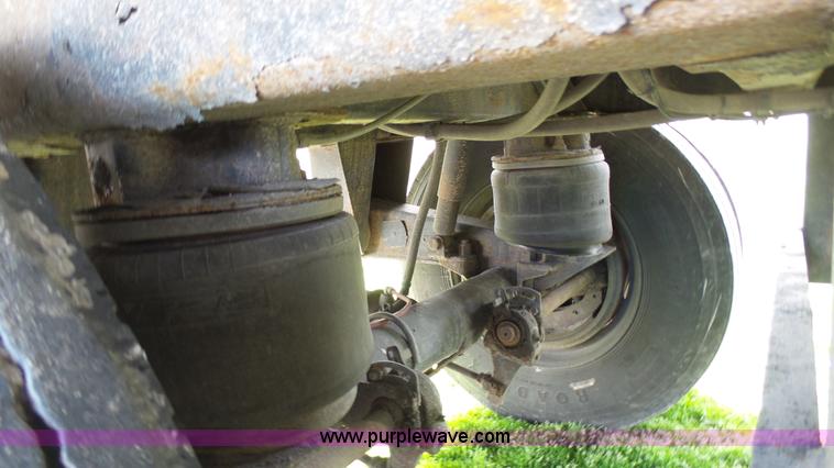 image for item L1338 2004 Wilson double hopper grain trailer