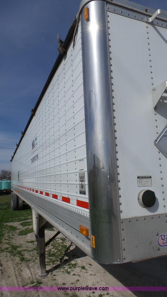 image for item L1338 2004 Wilson double hopper grain trailer