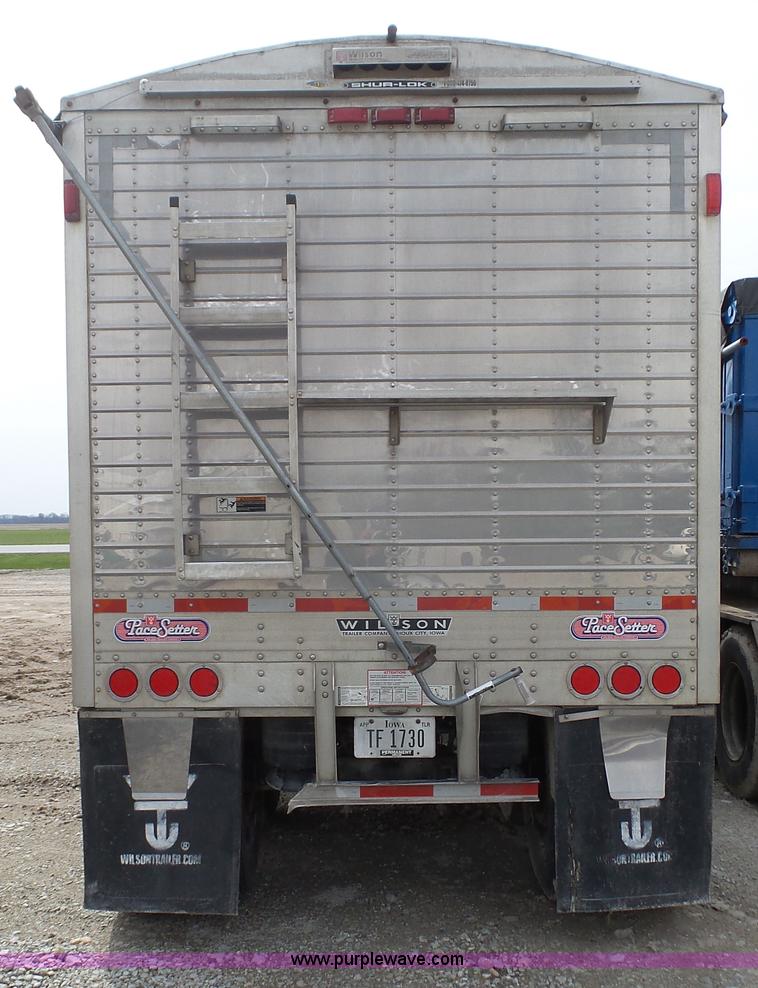 image for item L1342 2007 Wilson double hopper grain trailer