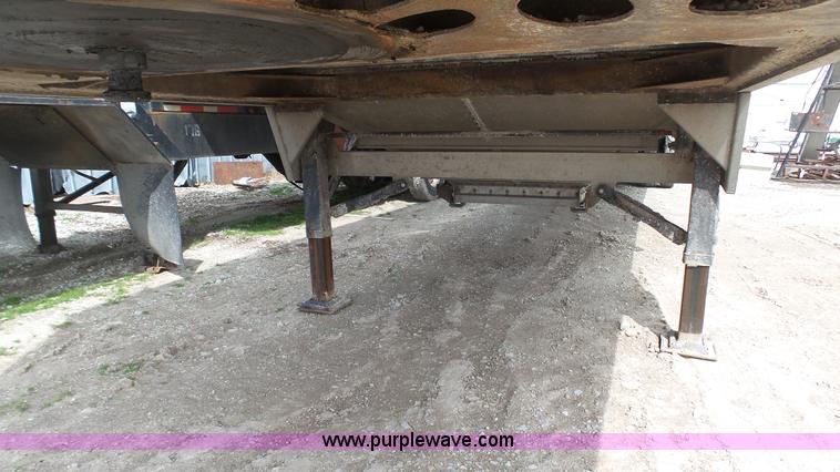 image for item L1342 2007 Wilson double hopper grain trailer