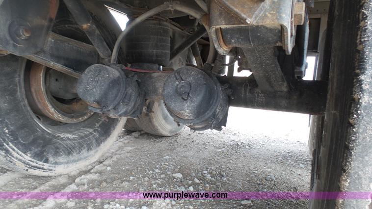 image for item L1342 2007 Wilson double hopper grain trailer