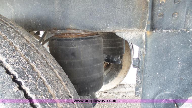 image for item L1342 2007 Wilson double hopper grain trailer