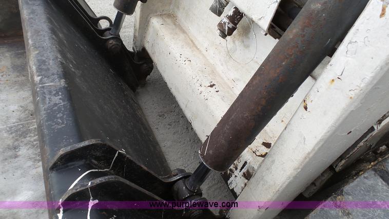 image for item L1345 1996 Bobcat 953 skid steer