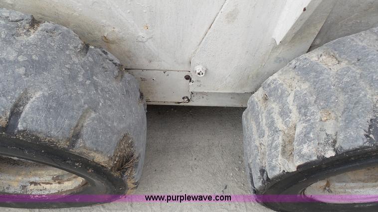 image for item L1345 1996 Bobcat 953 skid steer