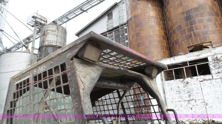 image for item L1345 1996 Bobcat 953 skid steer