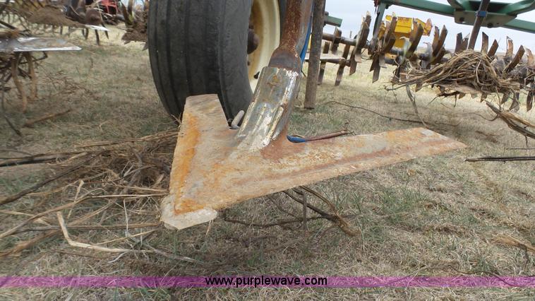 image for item L2209 QuinStar Fallow Master sweep plow