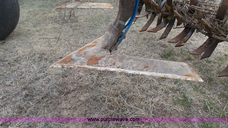 image for item L2209 QuinStar Fallow Master sweep plow