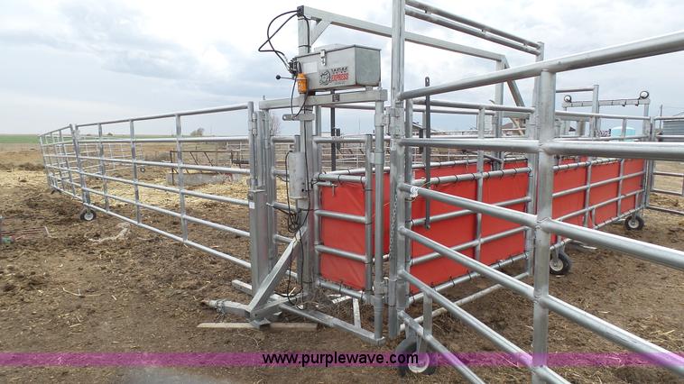image for item L2210 WW livestock corral system
