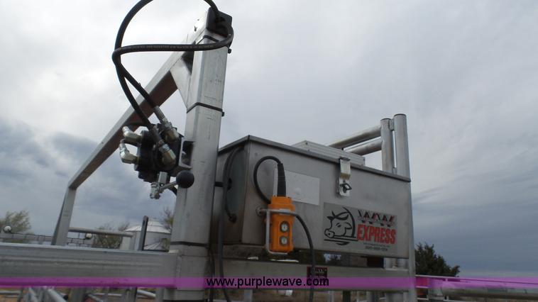 image for item L2210 WW livestock corral system